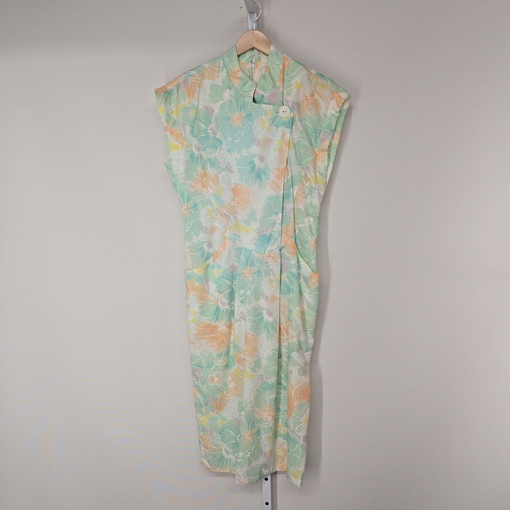 Vintage Women Floral Print Sleeveless Mock Neck Midi Dress Made in USA